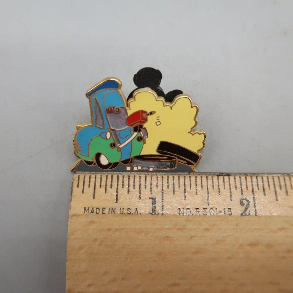 Disney Pixar Cars Luigi Tire Rotation & Magic Kingdom Castle  Trading Pins lot